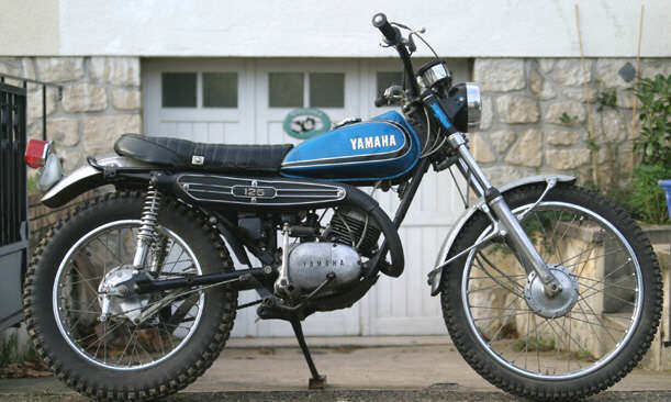 Yamaha125-AT2_1.jpg
